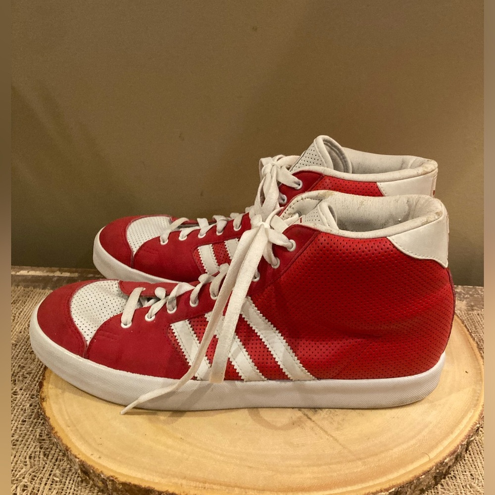 Adidas Dakota Red & White Suede‎ High Tops Mens Size 12 Skater Shoes